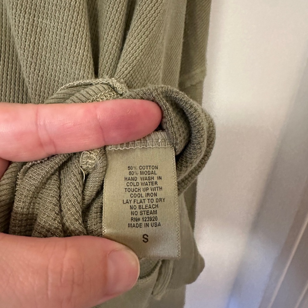 LA Made Long Sleeve Tee in Olive Green | Size Small - Picture 4 of 7